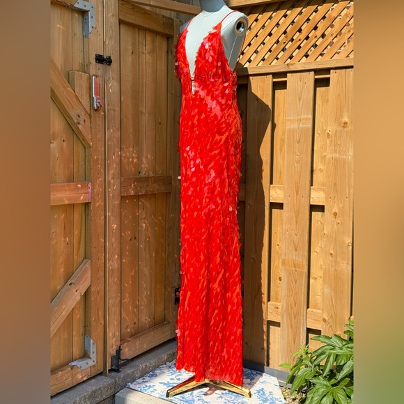🆕 MISHA COLLECTION 🧿 NWOT Red Sapphire Sequins Maxi Dress, Sz XL US 10 - Picture 4 of 13